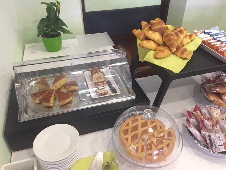 Albergo Riva 레노 디 레기우노 외부 사진